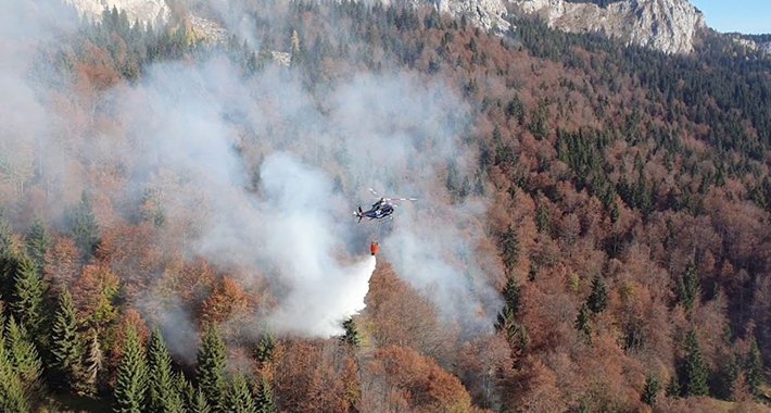 Požar u Donjoj Jablanici i dalje aktivan, djelovao je helikopter “koji je dobro pogađao”