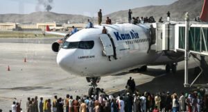 Američki zvaničnik o haosu na aerodromu u Kabulu: Poginulo najmanje sedam osoba
