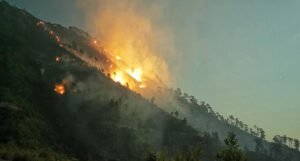Hercegovinom bukte požari, aktivirao se još jedan, traži se pomoć helikoptera