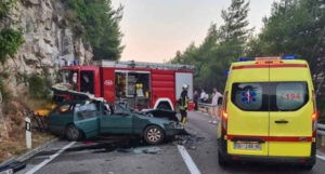 U teškoj nesreći u Hrvatskoj poginula jedna osoba, četiri povrijeđene