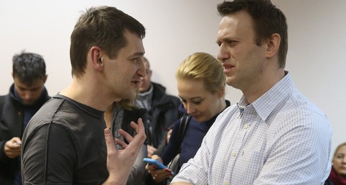Ruski sud osudio na uslovnu zatvorsku kaznu brata Alekseja Navalnog