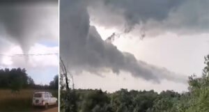 U Istri snimljen tornado koji je rušio stogodišnje hrastove