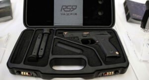 Kompanija iz Bratunca predstavila svoj novi pištolj “RS 9 Vampir”