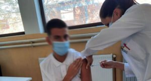 Počinje vakcinacija djece starije od 12 godina, imunolog Karamehić: To ima smisla