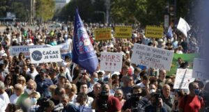 Veliki protesti ekoloških organizacija u Srbiji: Vlastima pare, građanima deponije