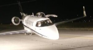 Oštećen avion crnogorske Vlade, u njemu bili državni funkcioneri i članovi delegacije