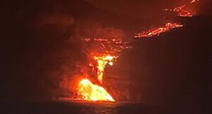 Lava iz vulkana stigla do okeana, može uzrokovati ozbiljnu ekološku štetu