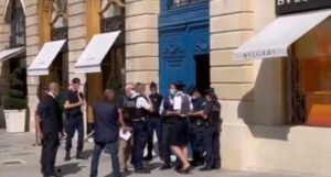 Pljačka Bulgari nakita u Parizu, policija jednog osumnjičenog ranila u nogu