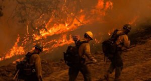 Biden proglasio stanje prirodne katastrofe zbog požara u Kaliforniji