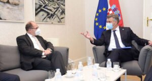 Schmidt i Plenković razmijenili mišljenja o političkoj situaciji u BiH i regionu