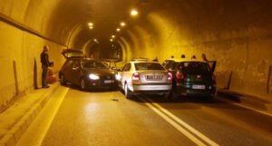Sudar u tunelu Vranduk, obustavljen saobraćaj