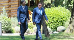 Nakon što je Dodik proglašen predsjednikom RS-a oglasio se i Aleksandar Vučić