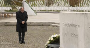 Visoki predstavnik odao počast žrtvama genocida u Srebrenici