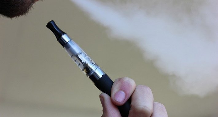 Američka Agencija za hranu i lijekove prvi put odobrila prodaju e-cigareta