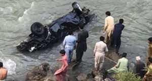 Automobil upao u rijeku, poginula sedmočlana porodica