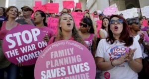 Sudac suspendirao zakon o gotovo potpunoj zabrani abortusa u Teksasu