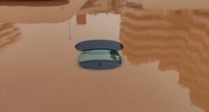 U dijelovima Ilidže voda preko jedan metar, automobili i kuće pod vodom
