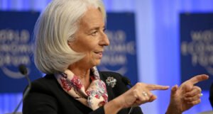 Lagarde: Inflacija će oslabiti