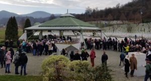 Odavanjem počasti žrtvama genocida obilježen Dan državnosti BiH