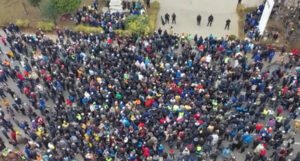Snimke protesta rudara pred vladom Vladom FBiH iz zraka