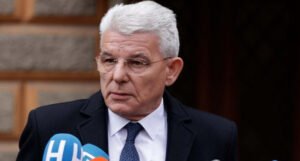 Džaferović razgovarao sa Cholletom: Neprihvatljivo urušavanje ustavnog poretka BiH