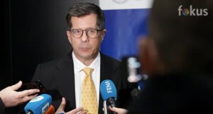 Ambasador SAD-a: Sankcije su upozorenje svima koji su prijetnja stabilnosti i suverenitetu BiH