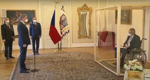 Imenovan novi premijer Češke, detalj s ceremonije privukao posebnu pažnju
