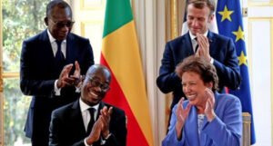 Francuska vratila Beninu kulturno blago koje su opljačkale kolonijalne snage