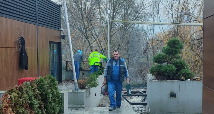 Počelo uklanjanje restorana u vlasništvu kuma Milorada Dodika