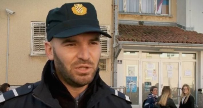 Hrvatski policajac koji se odbio testirati udaljen iz službe