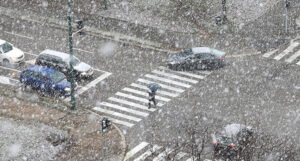Velika promjena vremena u BiH: Hladna jutra, kiša, snijeg i olujni udari vjetra