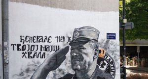 Policija Srbije zabranila uklanjanje murala Ratka Mladića u Beogradu