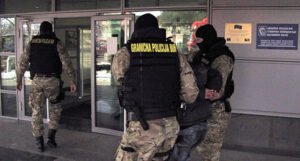 Dvije osobe uhapšene pri ulasku u BiH, traženi su po Interpolovim potjernicama