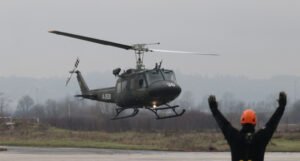 Četiri američka helikoptera sletjela u kasarnu “Rajlovac”