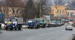 Prevoznici uglja protestovali ispred direkcije Rudnika uglja “Kreka”