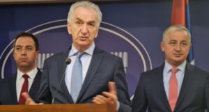 Šarović o sankcijama: Upozoravali smo da je neodgovorno otvarati rat sa cijelim svijetom