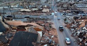 U tornadu poginulo više od stotinu ljudi, Biden proglasio stanje prirodne katastrofe