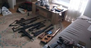 Tragajući za ubicama Kenina Lukača policija pronašla velike količine droge i oružja