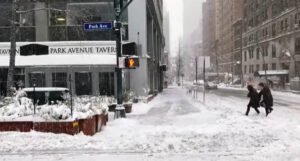 New York i New Jersey proglasili vanredno stanje zbog snježne oluje