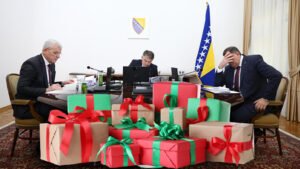 Predsjedništvo BiH za pola godine potrošilo 25.000 KM na poklone