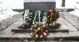 Međunarodni dan sjećanja na žrtve holokausta: Na groblju “Borak” položeno cvijeće
