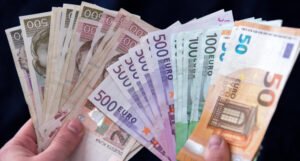 Hrvatska i službeno primljena u eurozonu, objavljen je kurs preračunavanja kune u euro