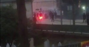 Pojavili se snimci sukoba navijača u Mostaru, jedna osoba povrijeđena, tri uhapšene