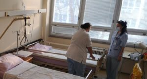 Sve više prijetnji zdravstvenim radnicima u Sloveniji