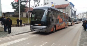 Autobusi blokirali Gradsku upravu i Kantonalni sud