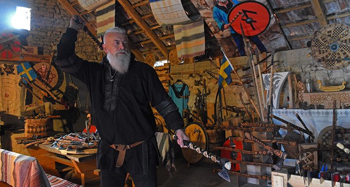 Stipe se iz Njemačke vratio u rodni Tomislavgrad i izrađuje unikatne vikinške sjekire