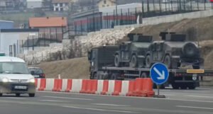 EUFOR pojačava snage u BiH, u Sarajevo stigao konvoj američkih “HAMVI-ja”