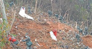 Poginulo svih 132 ljudi nakon pada aviona China Eastern Airlinesa