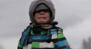 CNN objavio potresan video: Dječak plačući prešao granicu