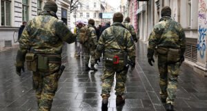 Pripadnici EUFOR-a na ulicama Sarajeva izazvali pažnju prolaznika